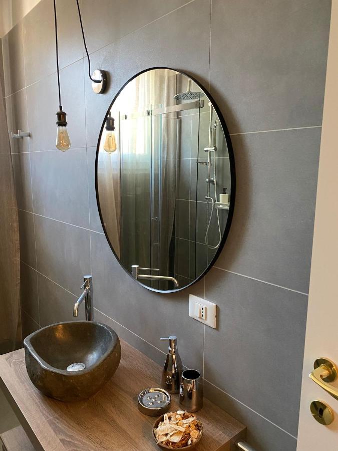 מודנה Aurora Flowers - Two Rooms And Free Parking Near Center And Train Station מראה חיצוני תמונה
