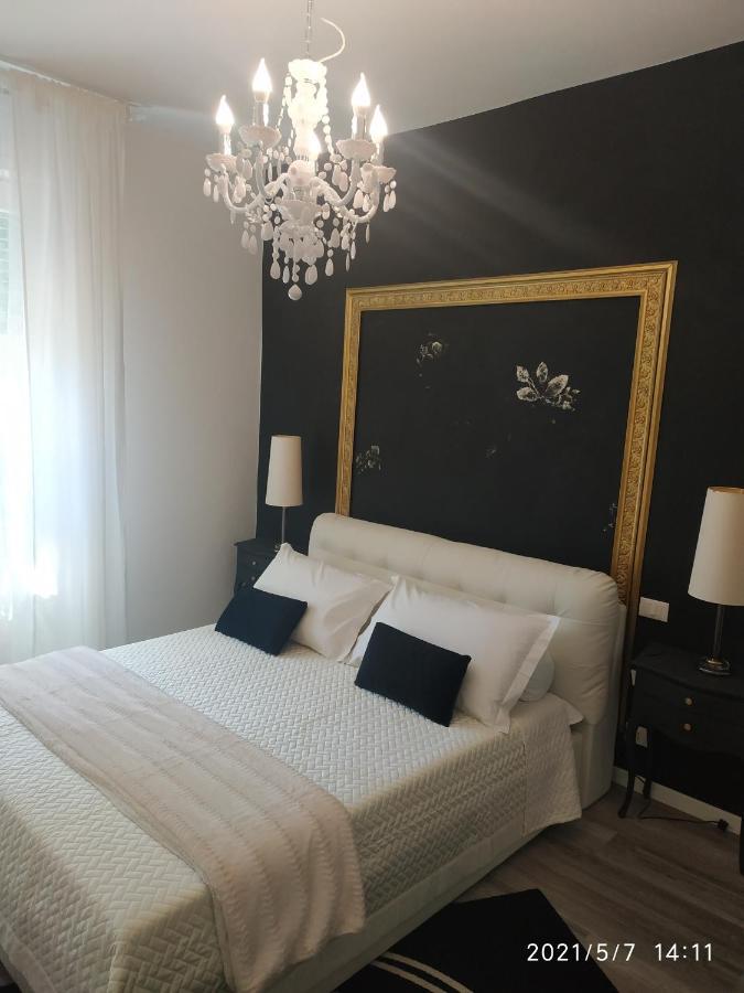 מודנה Aurora Flowers - Two Rooms And Free Parking Near Center And Train Station מראה חיצוני תמונה
