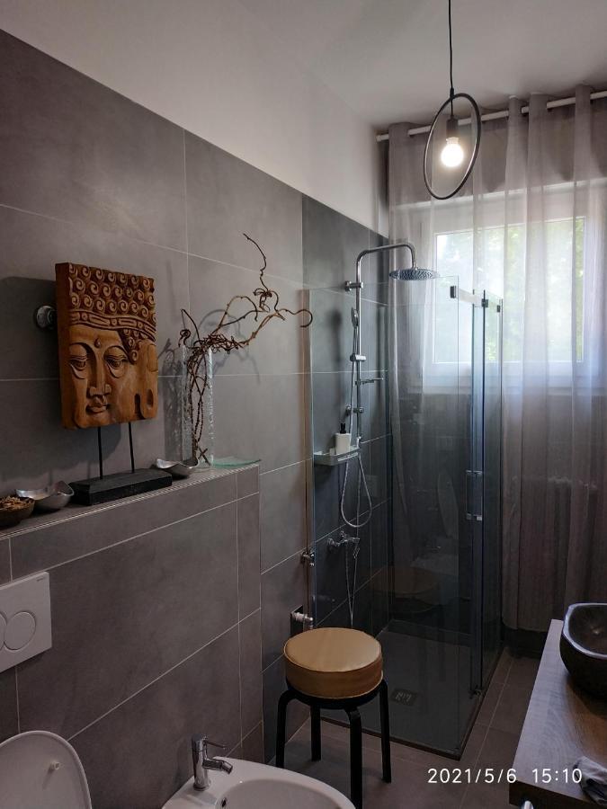 מודנה Aurora Flowers - Two Rooms And Free Parking Near Center And Train Station מראה חיצוני תמונה