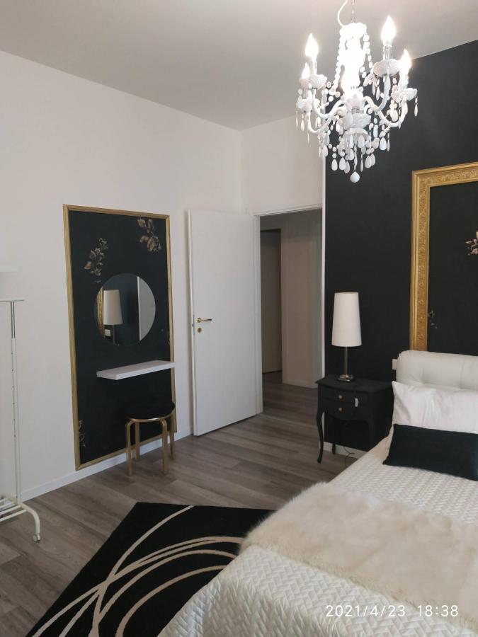 מודנה Aurora Flowers - Two Rooms And Free Parking Near Center And Train Station מראה חיצוני תמונה