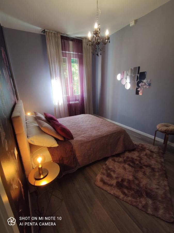 מודנה Aurora Flowers - Two Rooms And Free Parking Near Center And Train Station מראה חיצוני תמונה