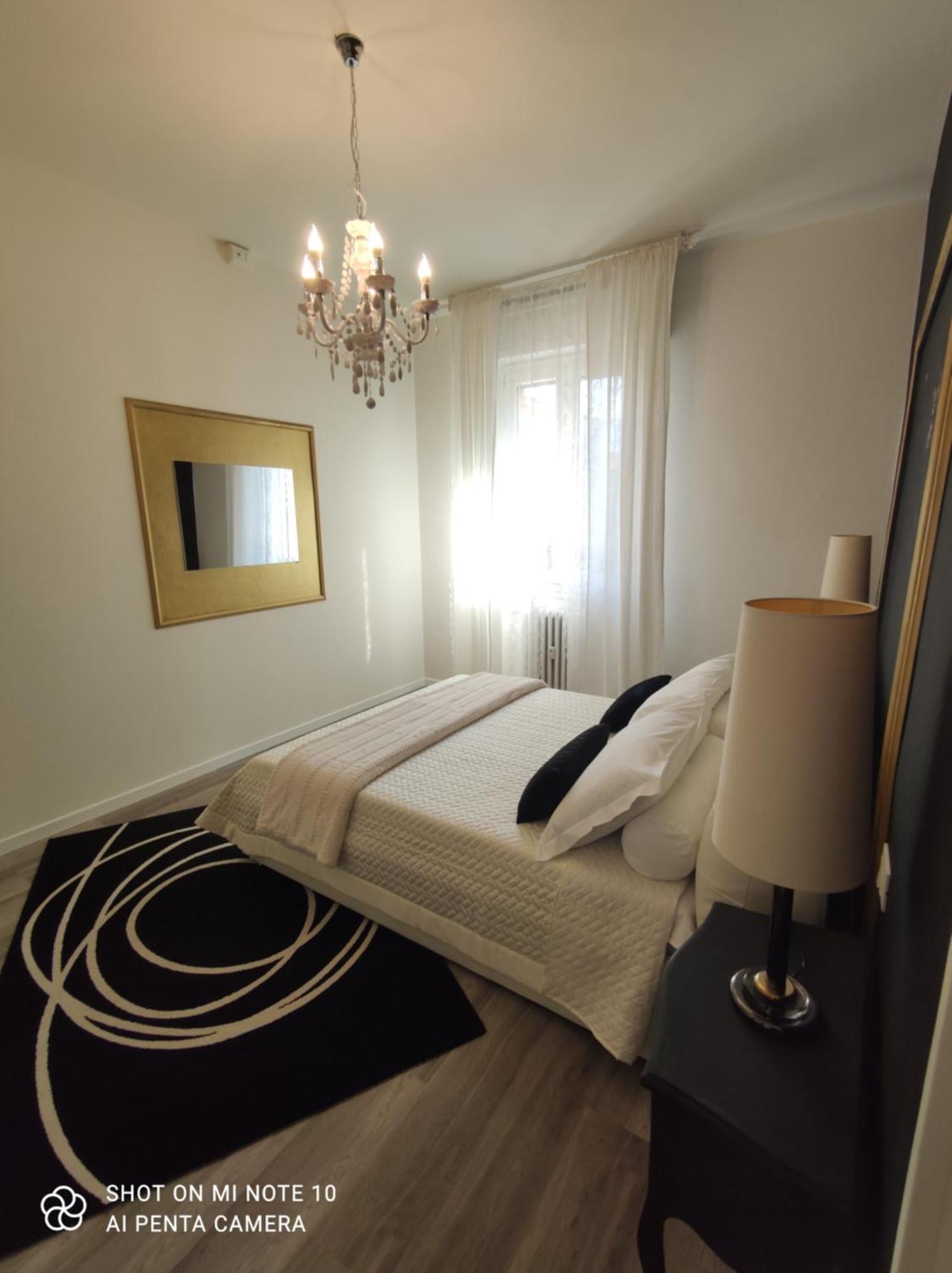 מודנה Aurora Flowers - Two Rooms And Free Parking Near Center And Train Station חדר תמונה